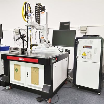 Хорошая цена сварочный аппарат лазера батареи 2000w, цилиндрическое сборочное оборудование клетки мешка онлайн